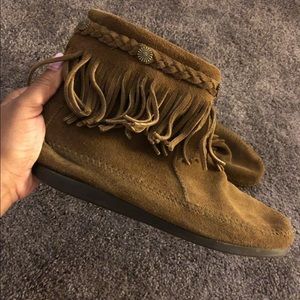 Ankle Minnetonka Moccasins